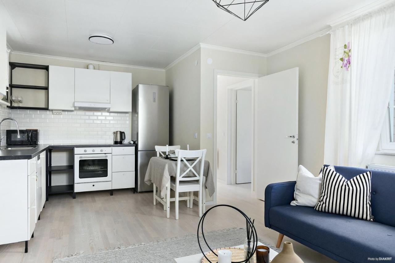 Charming Apartment In A Red House In Stockholm Kültér fotó